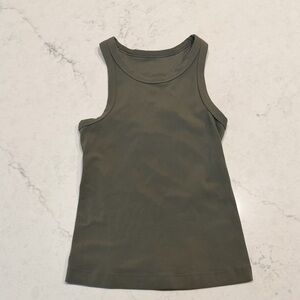 EUC lululemon athletica size 0 olive green Tank Top